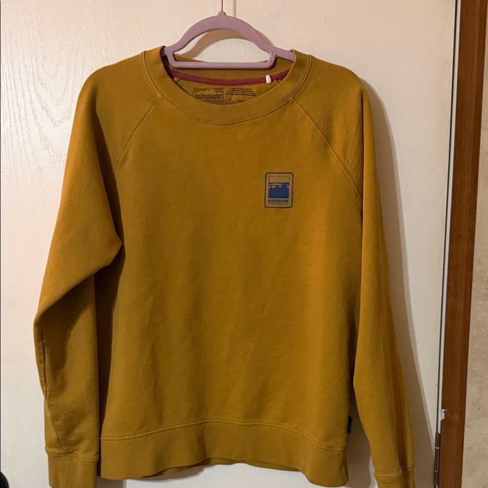 Patagonia Men's Mustard Yellow Crewneck Sweatshirt